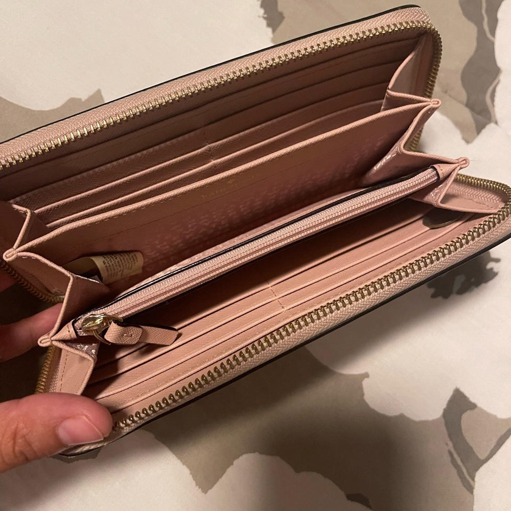 Kate Spade Large Wallet - Picture 3 of 5